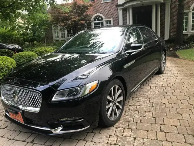 Luxury Sedan: Lincoln Continental